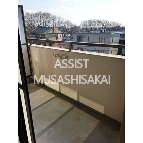 武蔵野パークヒルズのバルコニー|写真：設備同仕様の別物件です