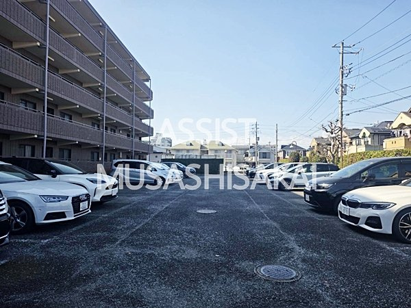 武蔵野パークヒルズの駐車場