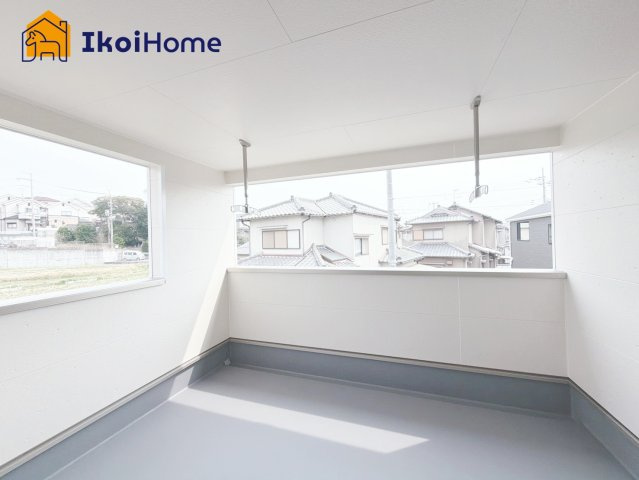 明石市大久保町谷八木第6　4号棟　のバルコニー|【ホームページに現地動画掲載中】●年中無休：当日予約可●インナーバルコニーで急な雨も安心です。