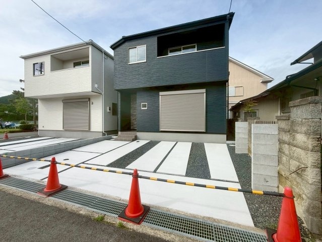 野洲市近江富士2丁目2号地　新築戸建ての外観