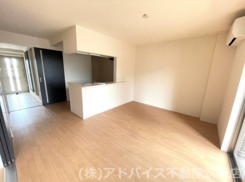 筑後市大字長浜の賃貸マンションの居間・リビング