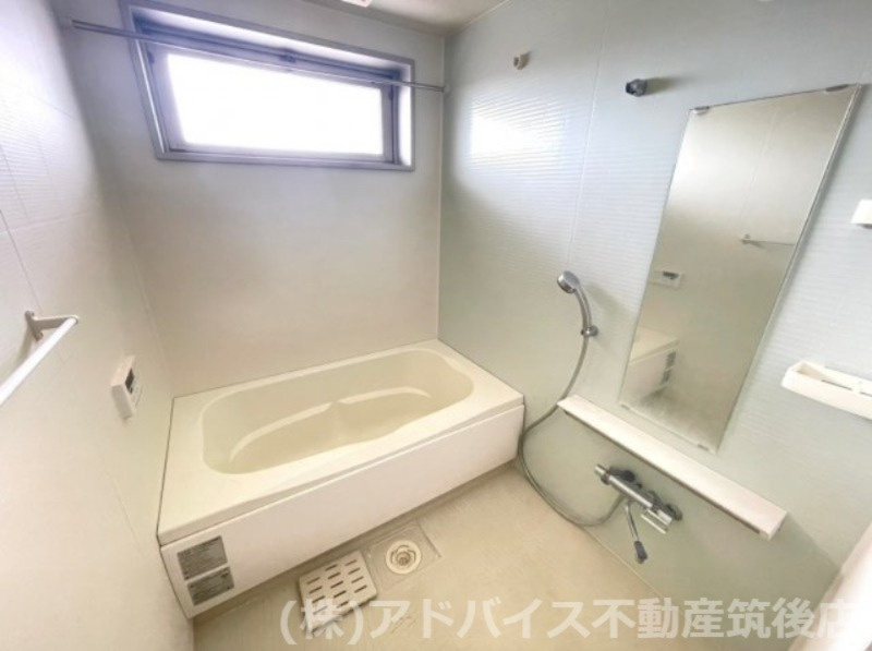 筑後市大字長浜の賃貸マンションの浴室|浴室乾燥機