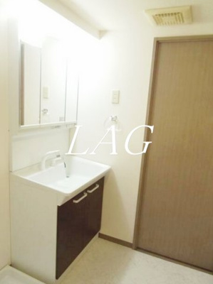 【洗面所】 | グランドヒル | 独立洗面台です。