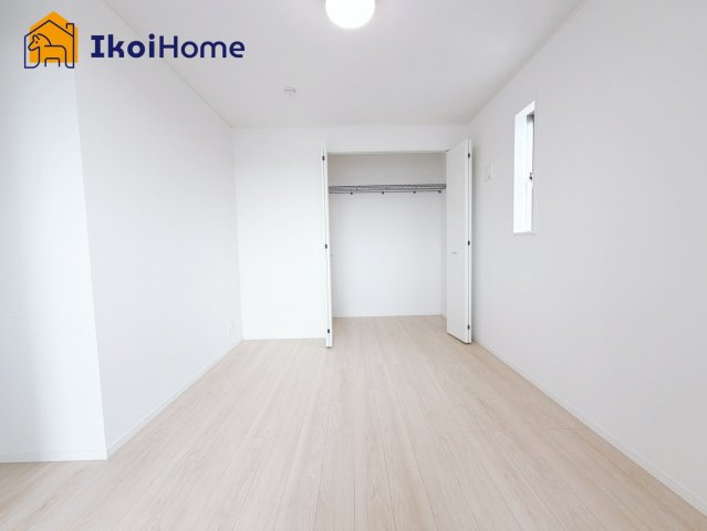 明石市大久保町谷八木第6　6号棟　新築戸建の寝室|【ホームページに現地動画掲載中】●年中無休：当日予約可●フローリング強化する10年保証コーティング有