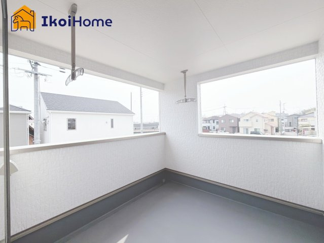 明石市大久保町谷八木第6　6号棟　のバルコニー|【ホームページに現地動画掲載中】●年中無休：当日予約可●インナーバルコニーで急な雨も安心です。