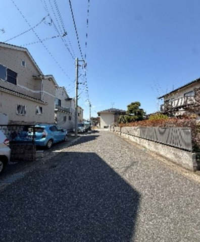 中古戸建　柏市新富町2丁目の前面道路含む現地写真