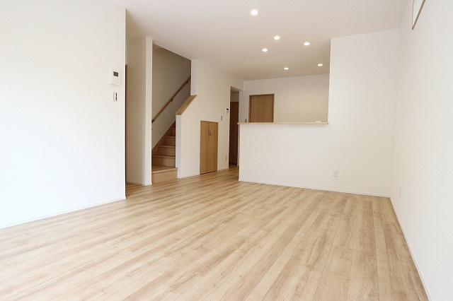 アフィット草津東Bの居間・リビング