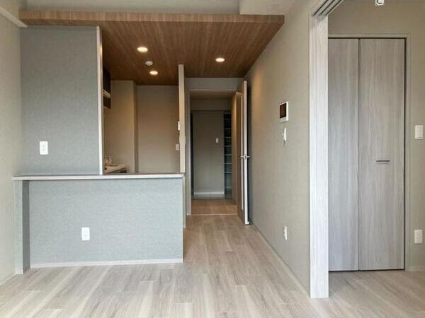 プレイズシード浄心の居間・リビング|類似です