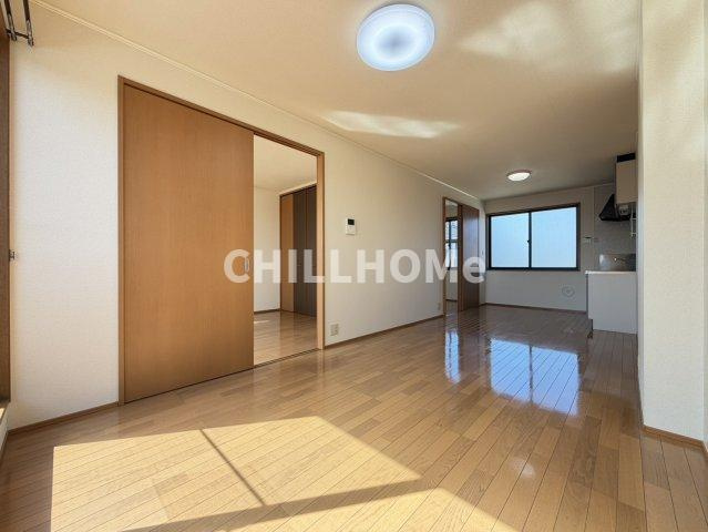 ハイツこぐれII棟の居間・リビング|当社、チルホームのHPもご覧ください(^^)/物件情報多数♪