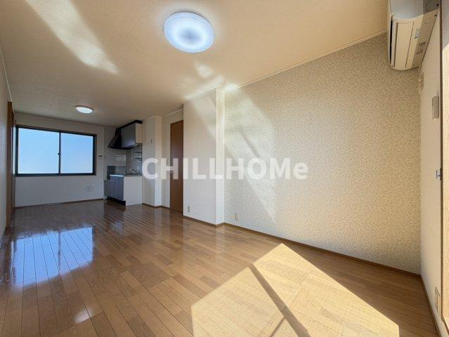 ハイツこぐれII棟の居間・リビング|当社、チルホームのHPもご覧ください(^^)/物件情報多数♪