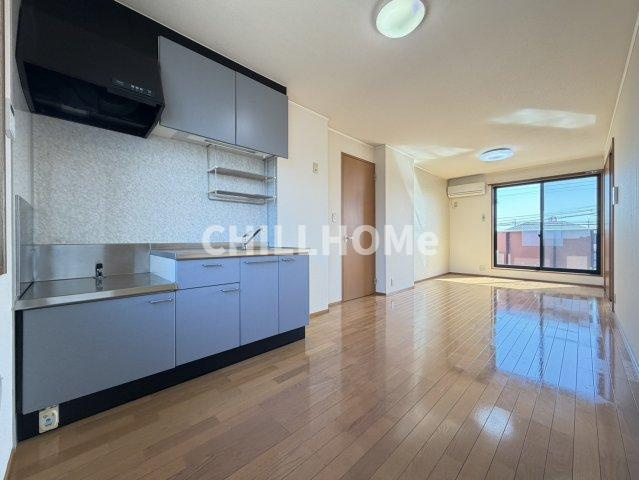 ハイツこぐれII棟の居間・リビング|当社、チルホームのHPもご覧ください(^^)/物件情報多数♪