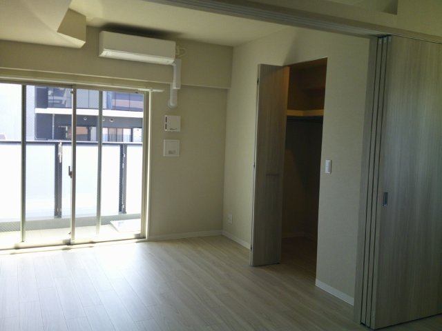 大阪市中央区材木町の賃貸マンションの居間・リビング