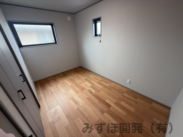 東根市本町4-26　No5の洋室|2階洋室5帖