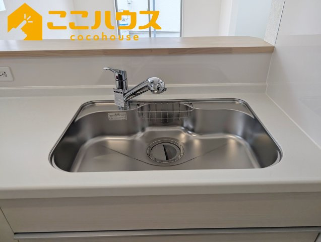 うるま市与那城屋慶名第6　クレイドルガーデン　新築戸建て　全4棟　1号棟の設備|洗い物のしやすいワイドシンク