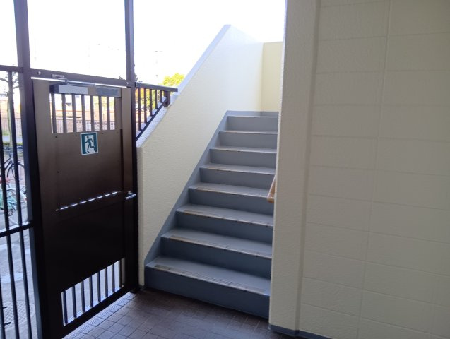 エンゼルハイム富士参番館　富士市水戸島のその他共用部分|スーパー・ドラッグストア・コンビニまで車で10分圏内です。生活利便性の高い土地になっています。