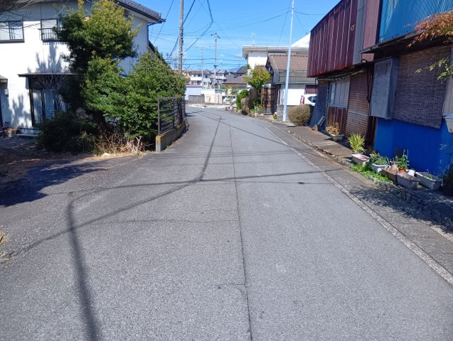 売土地　富士市今泉の前面道路含む現地写真|国道139線まで車で約5分。市街地へのアクセスも良好です。