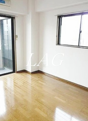 【居間・リビング】 | 小形ビル | 洋室のお部屋です。