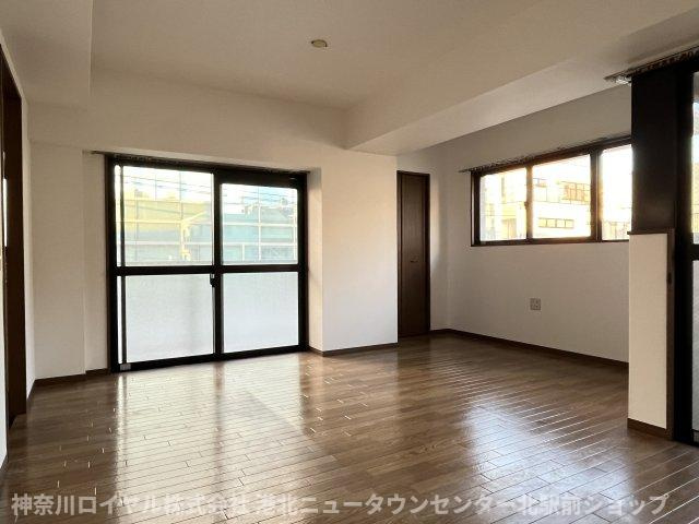【居間・リビング】