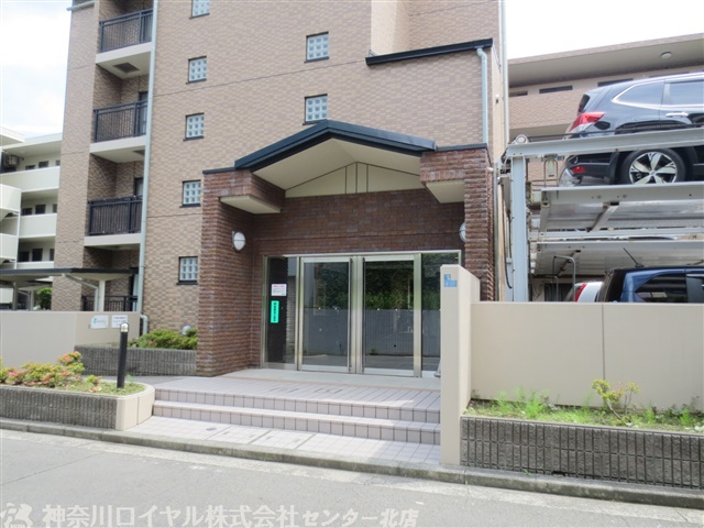 【エントランス】