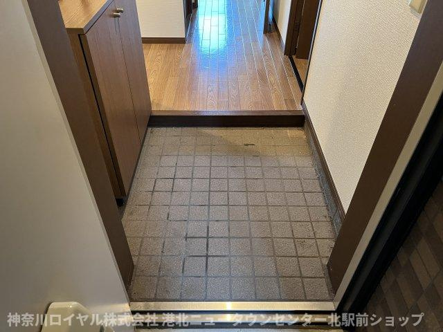 【玄関】