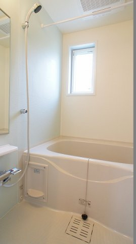 ロワゾーブルーGの浴室