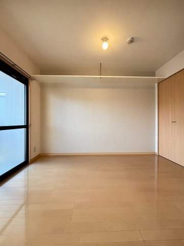 【居間・リビング】 | Amitie | 退去前のため別部屋の写真です。現況を優先します。