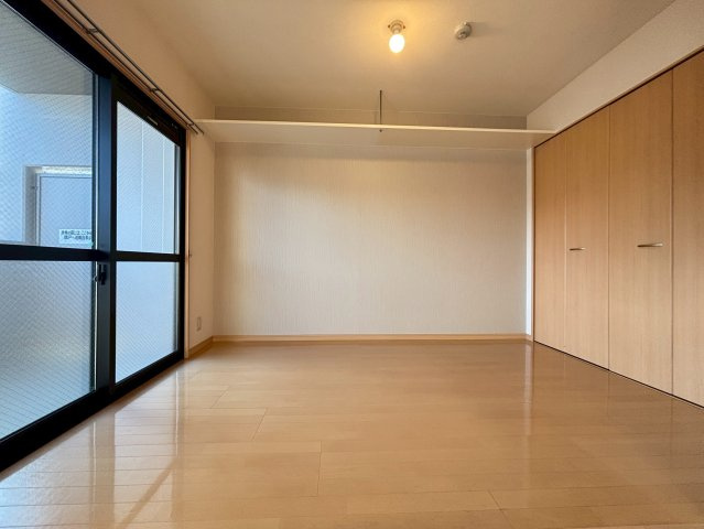 【居間・リビング】 | Amitie | 退去前のため別部屋の写真です。現況を優先します。