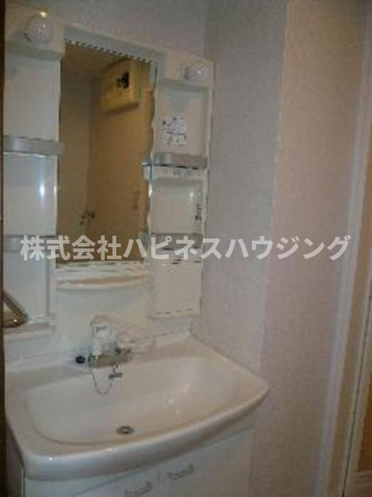 ビューパークヤマモ307の独立洗面台