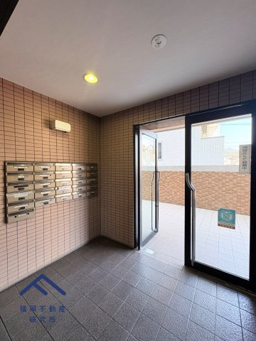 JGMヴェルデ唐の原駅前のエントランス