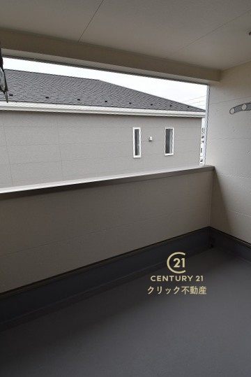 Cradlegarden　 ひたちなか市平磯町　第2　2のバルコニー|インナーバルコニーなので、外出中の突然の雨でも安心してお洗濯ものを干しておけます！