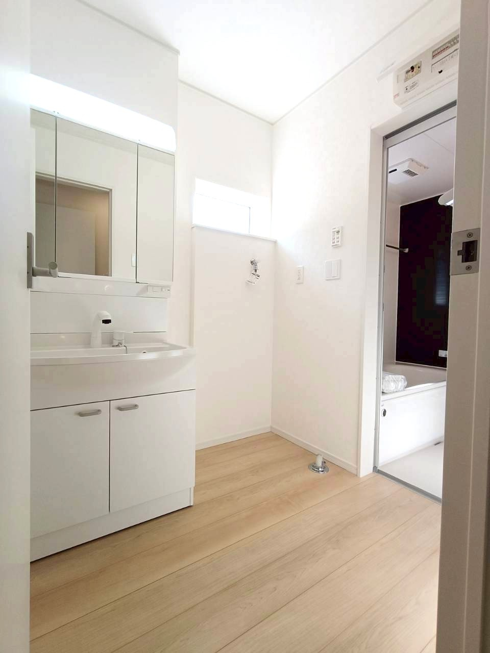 八潮市　木曽根　新築戸建　全4棟の洗面所|収納もあり、スッキリと見映えの良い空間になっています