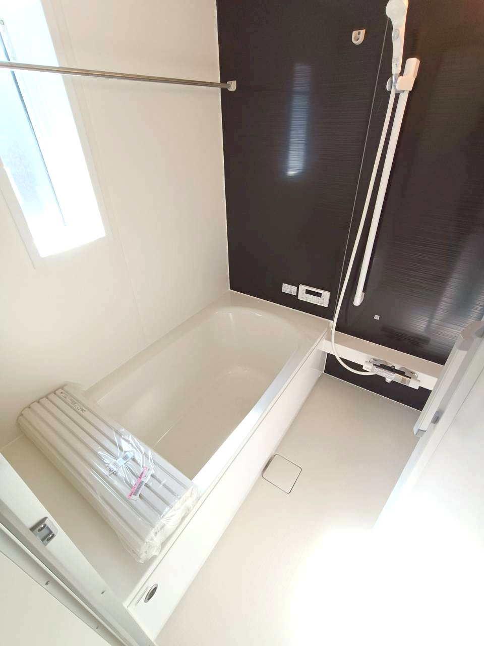 八潮市　木曽根　新築戸建　全4棟の浴室|１坪タイプのゆったりとした浴室。毎日の疲れをしっかりと癒されます
