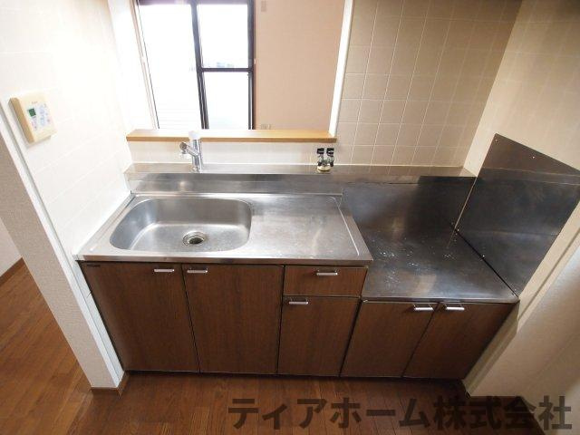 パセオ白鳳B棟のキッチン|きれいなキッチンです