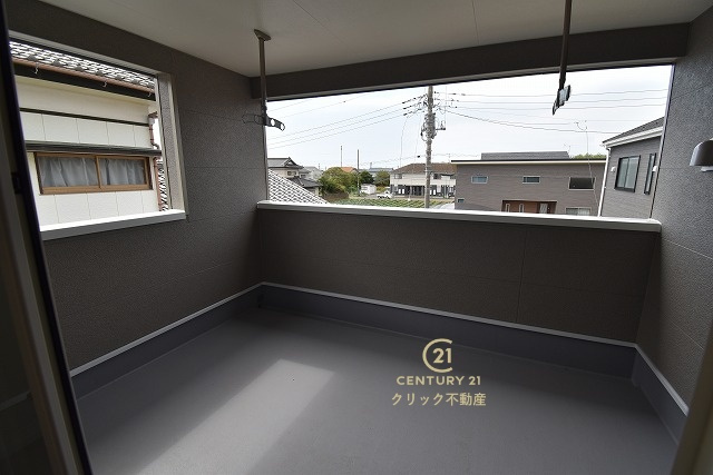 Cradlegarden　 ひたちなか市平磯町　第2　3のバルコニー|インナーバルコニーなので、外出中の突然の雨でも安心してお洗濯ものを干しておけます！