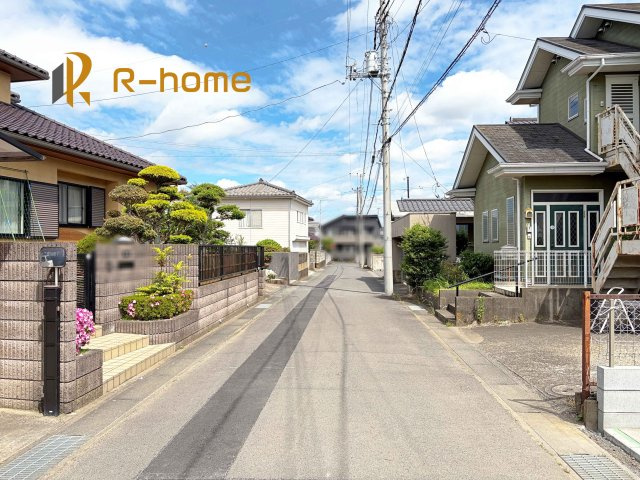 石岡市東光台5丁目　新築戸建て　B号棟の前面道路含む現地写真|周辺環境も併せて案内致します♪
閑静な住宅地で笑顔あふれる新生活！
ぜひ現地へお越しください♪