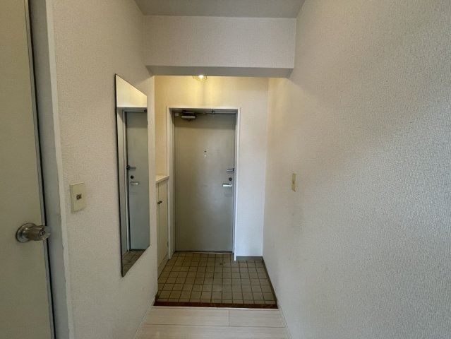 ライオンズマンション用賀の玄関