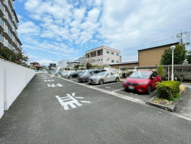 サニーハウス茨木の駐車場|駐車場の用意があります