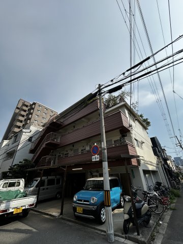 ウスヰマンションの外観