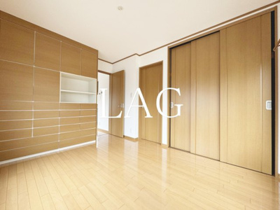 【居間・リビング】 | 岸田ハウス | 洋室のお部屋です。