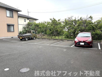 【駐車場】 | ラパルテール 壱番館 輝