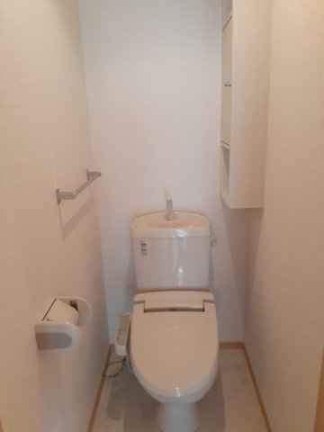 インノバーレジール富永のトイレ|嬉しい温水洗浄便座付き♪