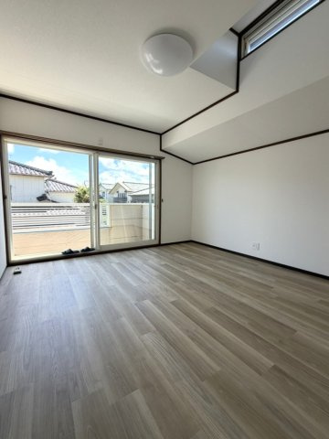 新潟市中央区関南町の洋室