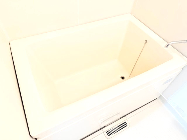 【 仲介手数料半額対象物件 】ハミングタウン久留米G棟の浴室|浴槽も広いです
