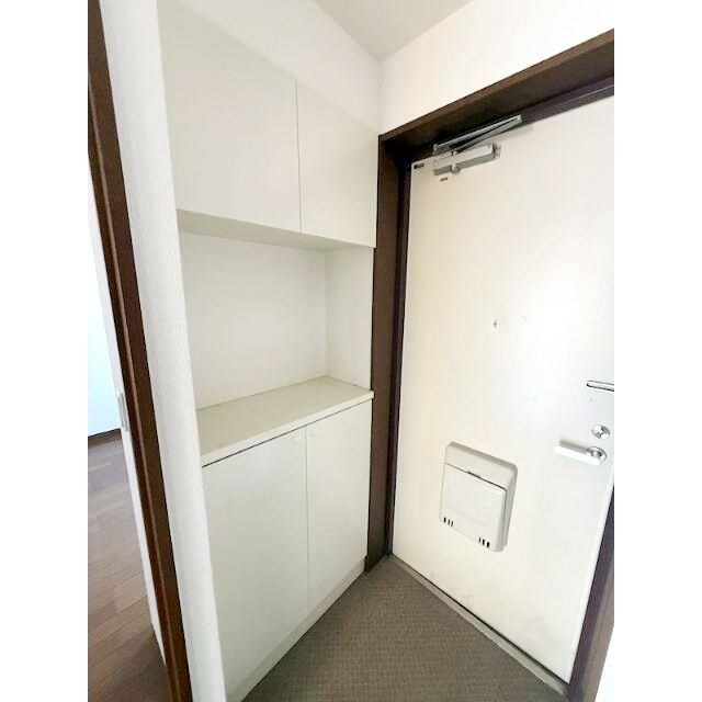 横浜市泉区中田西２丁目の賃貸マンションの玄関