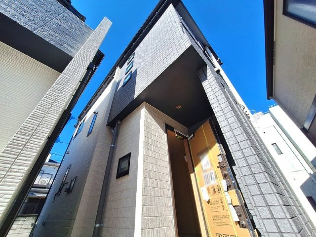 【外観】 | 練馬区田柄4丁目　新築一戸建住宅　全2棟　（成増店） | 床暖房・食器洗乾燥機等の充実設備
