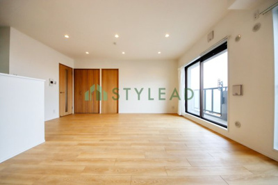 【居間・リビング】 | ナイスアーバンヒルズ鶴見旭台