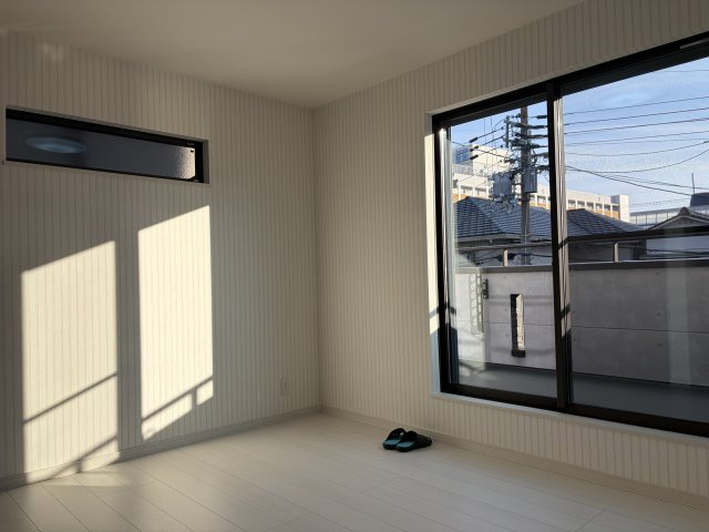 今津水波町新築戸建の洋室