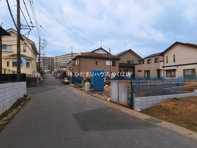 【前面道路含む現地写真】 | 取手市井野台5期　新築戸建　1号棟