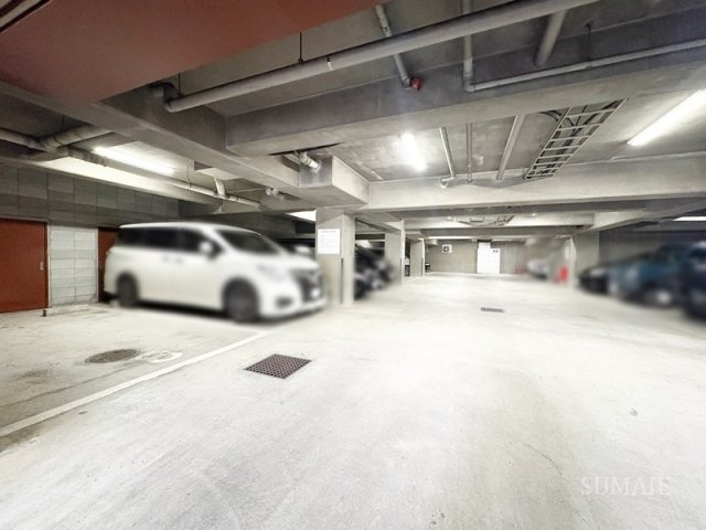 サンスクエアの駐車場|駐車場の空きはご確認ください☆