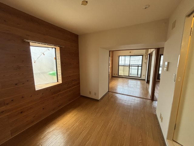 ベルカーサ橋本の洗面所